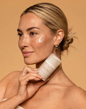 Crème Hydratante Bronzante Visage IG Cendrillon — vue 2